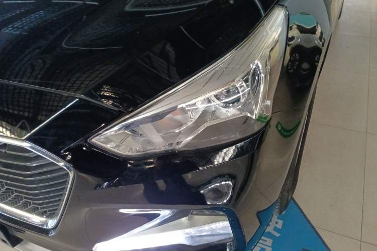 Used Haval M6 2018 1.5T DCT Two-Wheel Drive Elite Model
