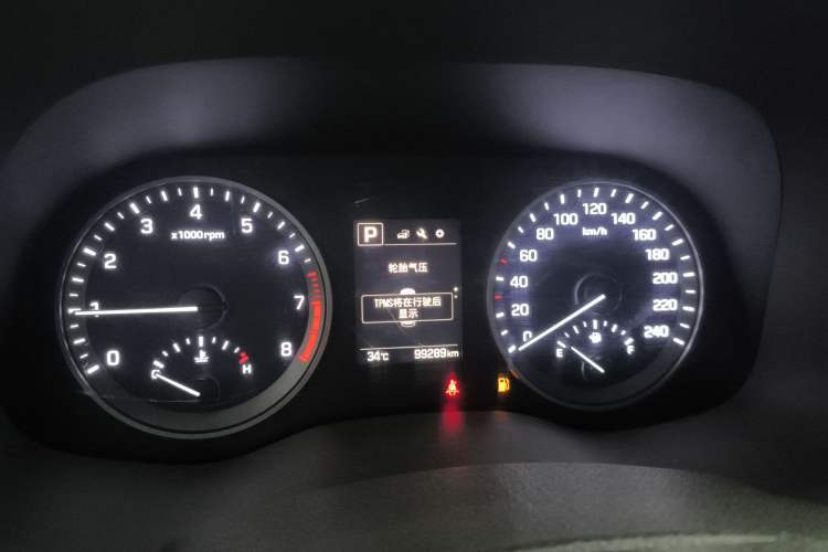 Used Hyundai Tucson 2015 1.6T Dual-Clutch Two-Wheel-Drive Leading Model
