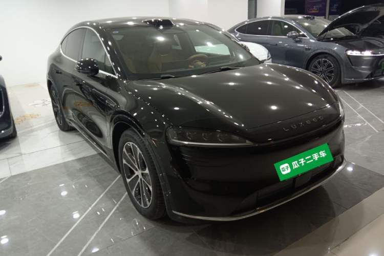 Used Hima Luxeed R7 2024 All-Electric 736 km Ultra
