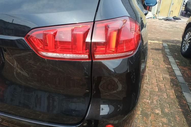 Used Wey VV5 2017 2.0T Flagship Edition
