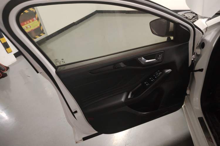 Used Ford Focus 2021 Hatchback EcoBoost 180 Automatic ST Line
