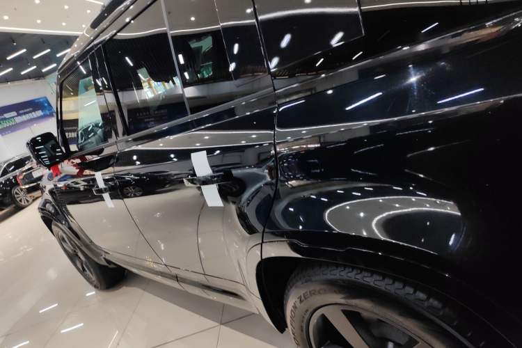 Used Land Rover Defender 2025 110 3.0T P400 – Dynamic HSE