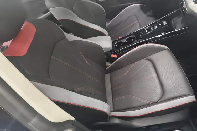 Used Volkswagen Lamando 2023 Lavida L 280TSI DSG Cool & Spicy Edition
