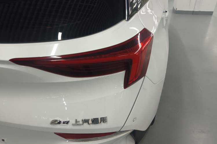 Used Buick Velite 6 2023 430km Range Commuter Version
