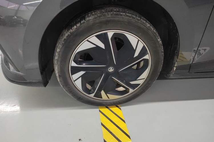 Used MG 4 EV 2023 415 km Range Sea-Faring Champion Edition
