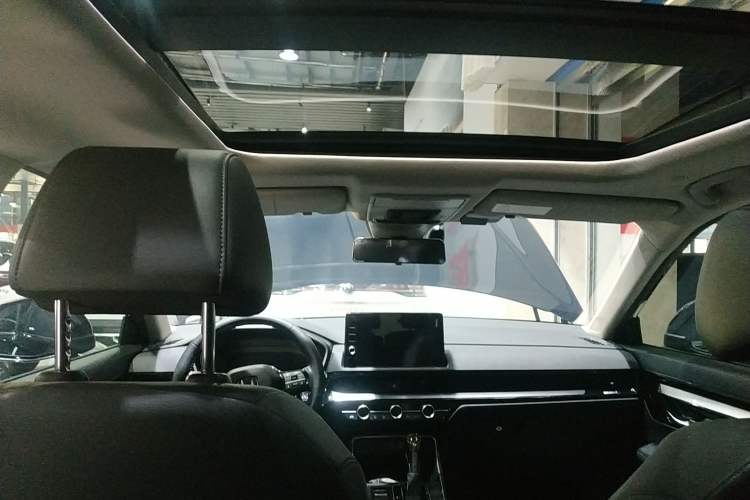 Used Honda CR-V 2023 240TURBO Two-Wheel Drive Deluxe Edition 7 Seats
