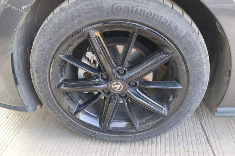 Used Changan UNI-V 2022 1.5T Prestige Version