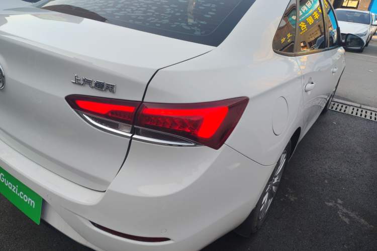 Used Buick GT 2018 15T Manual Elite Version China V Standard
