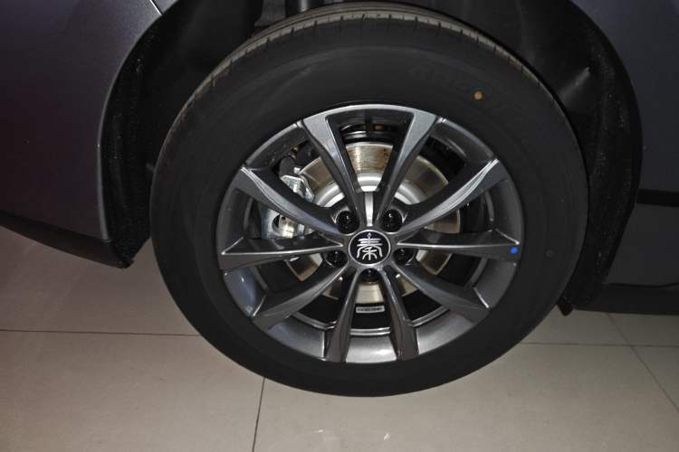 Used BYD Qin L 2025 EV 470KM Leading Edition