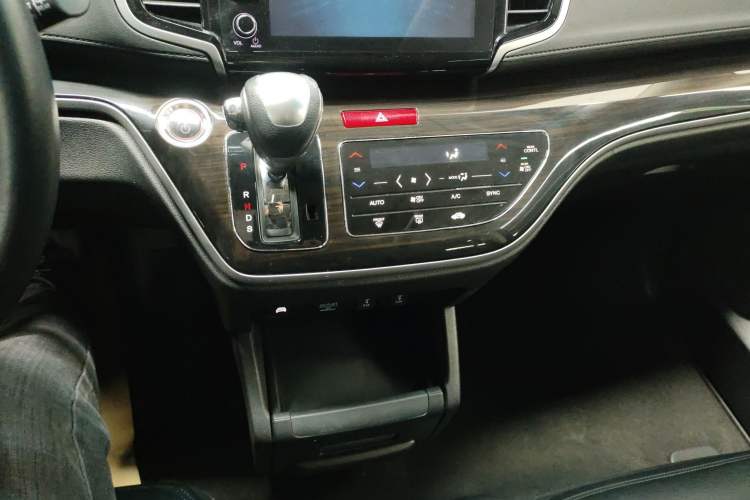 Used Honda Odyssey 2019 2.0L Rui-Zunxiang Edition
