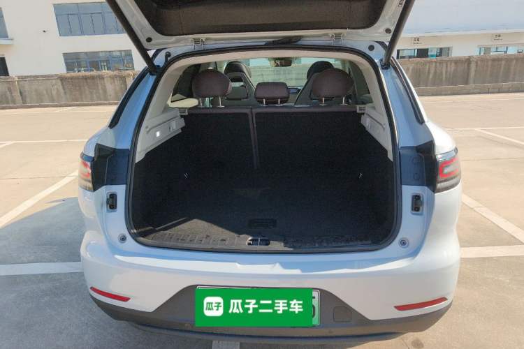 Used Leapmotor C11 2024 Range-Extended 300 Luxury Edition
