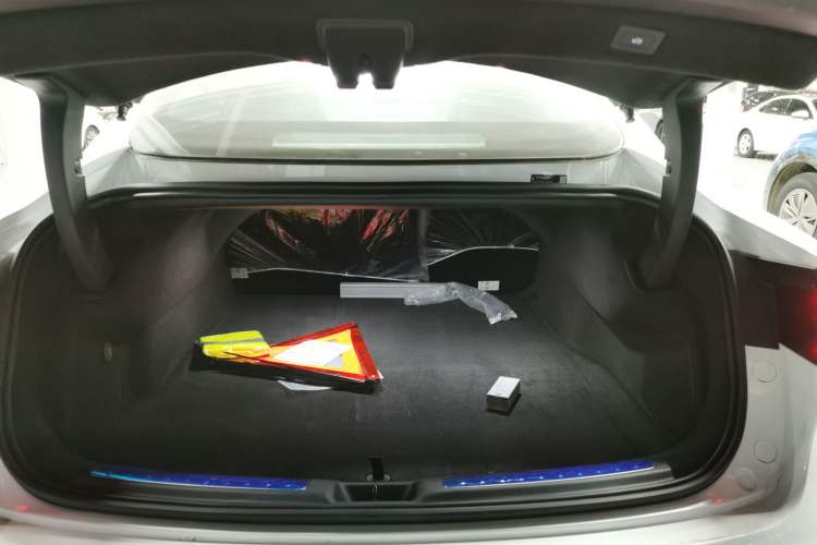 Used Hima Luxeed S7 2024 Pro Model
