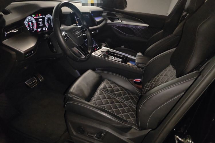 Used Audi Q6 2023 50 TFSI quattro Xingyun Edition Flying Rider Package
