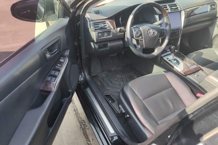 Used Toyota Camry 2015 2.0G Premier Edition