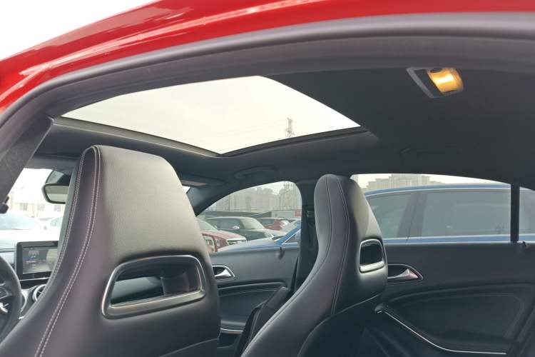 Used Mercedes-Benz A-Class 2016 A 200 Fashion Model
