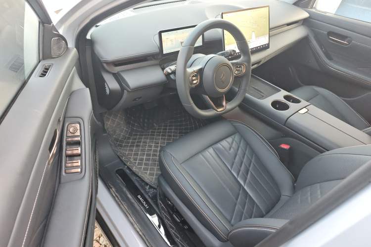 Used Baojun Enjoy 2025 Plug-in Hybrid 140km Luxury Edition
