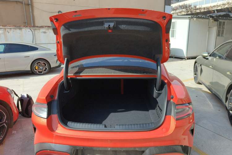 Used  SU7 2024 Four-Wheel Drive Ultra-Long Range Advanced Intelligent Driving Max Edition
