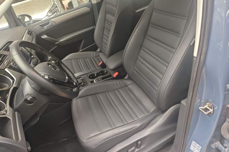 Used Volkswagen Touran 2021 Tiguan L 280TSI DSG Boundary Edition 6-Seater
