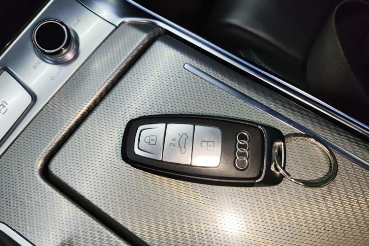 Used Audi A6L 2023 Revised 45 TFSI Prestige Elegant Edition
