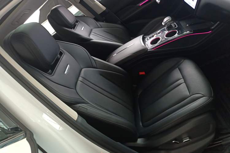 Used Hongqi HS3 2023 2.0T All-Wheel-Drive Youwei Version
