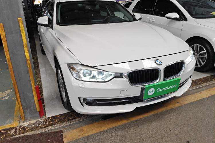 Used BMW 3 Series 2014 320Li Fashion Model
