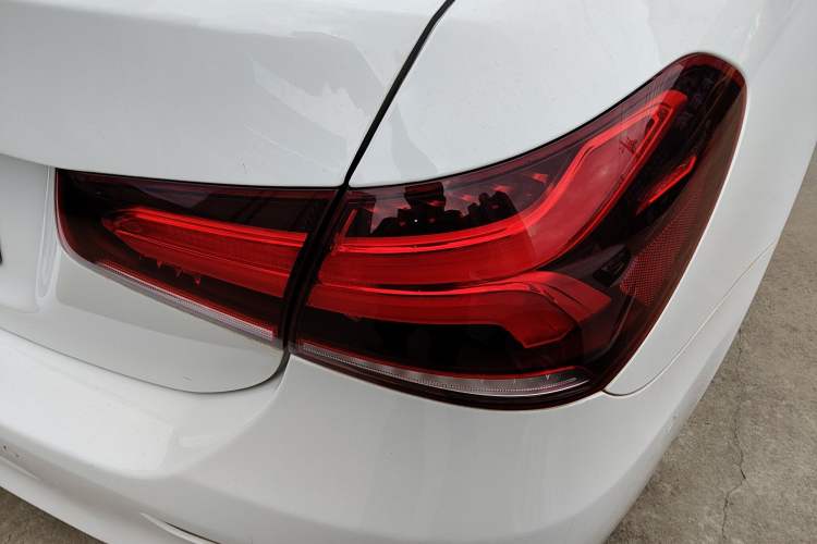 Used Mercedes-Benz A-Class 2021 A 200 L Sport Sedan Fashion Model
