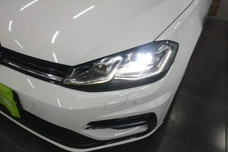Used Volkswagen Golf 2018 280TSI Automatic R-Line Model
