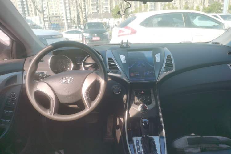 Used Hyundai Elantra 2013 1.6L Automatic Leading Model