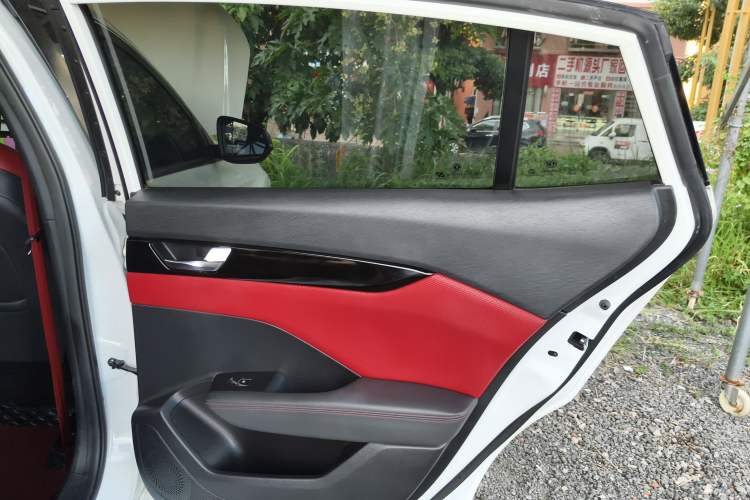 Used Dongfeng Aeolus Yixuan 2021 230T Automatic Zuiying Knight Edition
