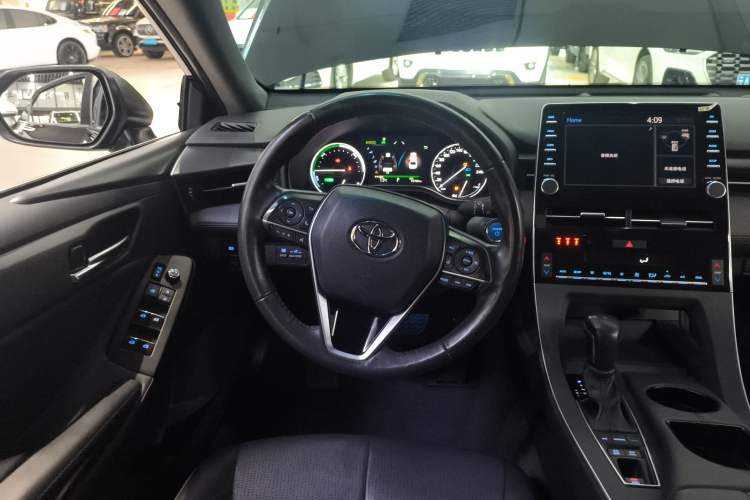 Used Toyota Avalon 2019 Dual-Engine 2.5L Luxury Edition China V Standard
