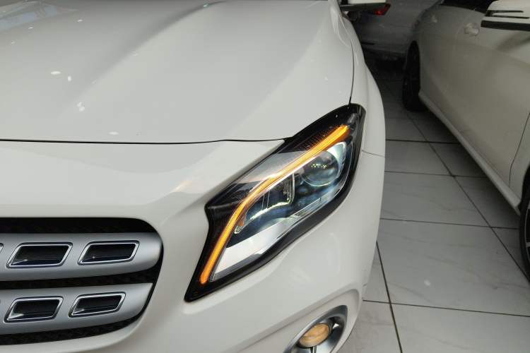 Used Mercedes-Benz GLA 2017 GLA 220 4MATIC Fashion Model
