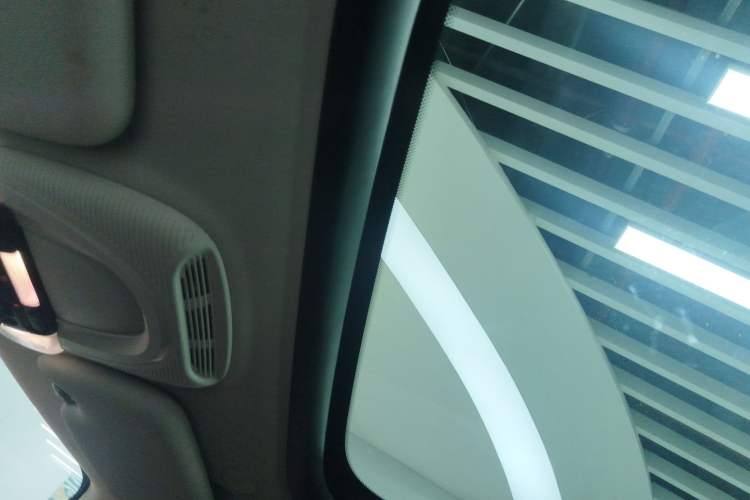 Used MINI MINI 2015 2.0T COOPER S Five-Door Edition
