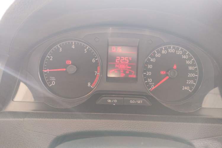 Used Volkswagen Santana 2015 1.4L Manual Fashion Edition
