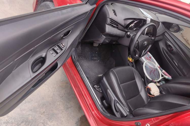 Used Toyota YARiS L 2017 1.5E CVT Dynamic Edition