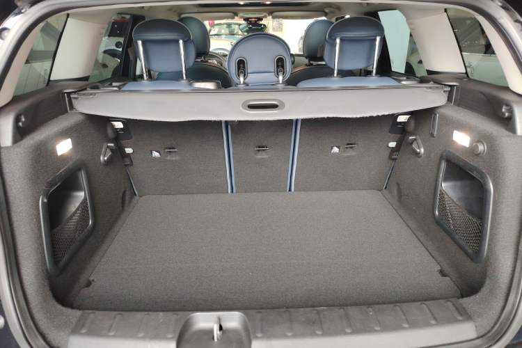 Used  Clubman 2019 1.5T COOPER Connoisseur
