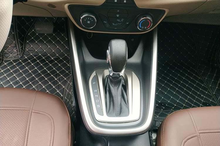 Used Ford Escort 2015 1.5L Automatic Comfort Model
