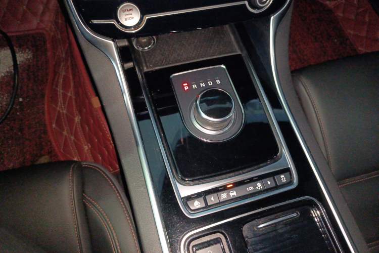 Used Jaguar XEL 2019 2.0T 250 PS Premium Edition