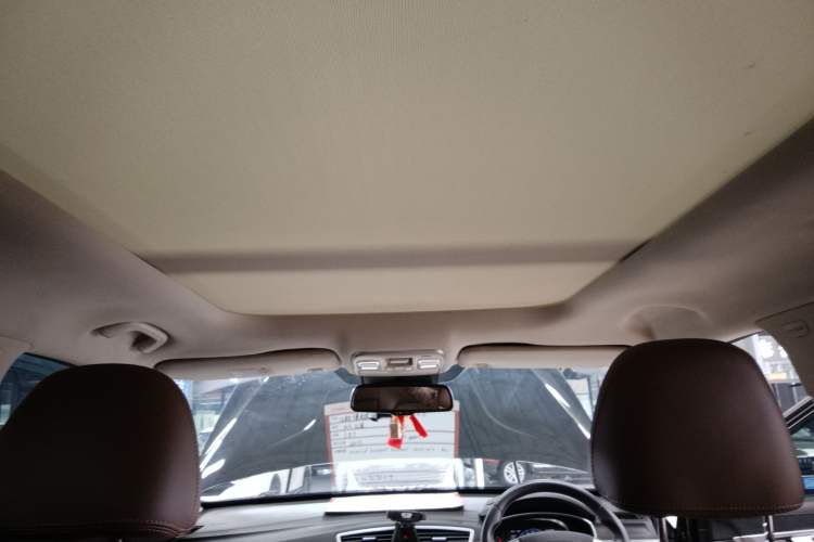 Used Geely Auto Emgrand X7 Sport 2016 1.8TD Automatic ZhiZun Version
