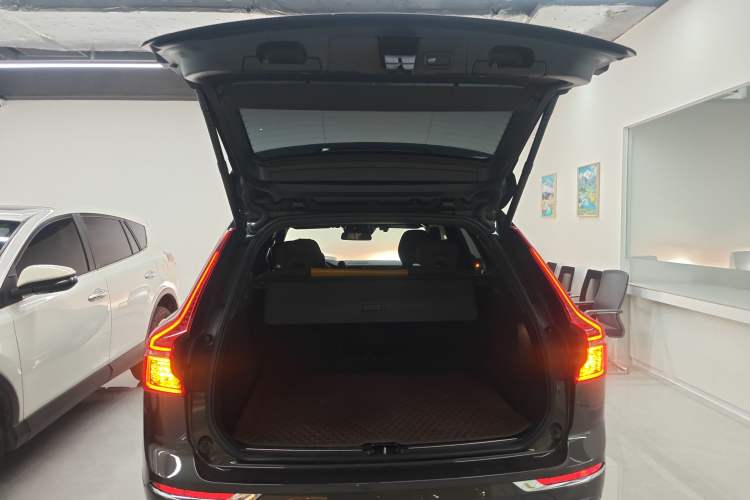 Used Volvo XC60 2021 T5 4x4 Smart Luxury Edition