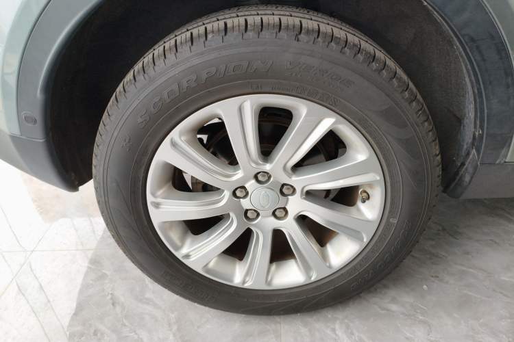 Used Land Rover Discovery Sport 2018 240 PS SE Version
