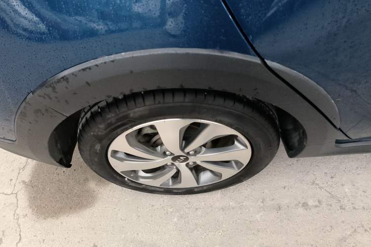 Used Kia KX Cross 2017 1.4L AT GLS