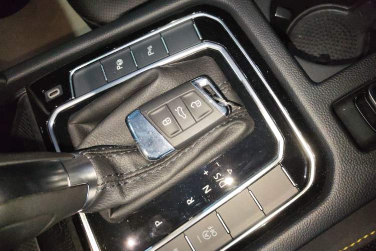 Used Volkswagen FAW-Volkswagen CC 2023 380TSI Striking Edition
