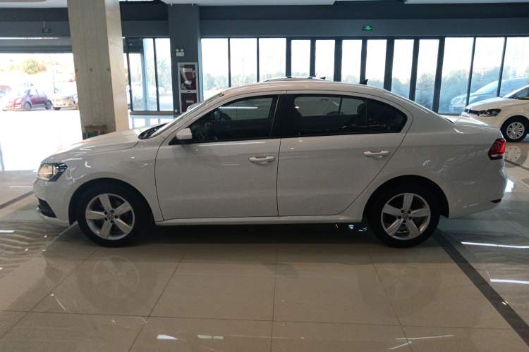 Used Volkswagen Lavida 2018 Classic 1.5L Automatic Fashion Edition China VI Standard
