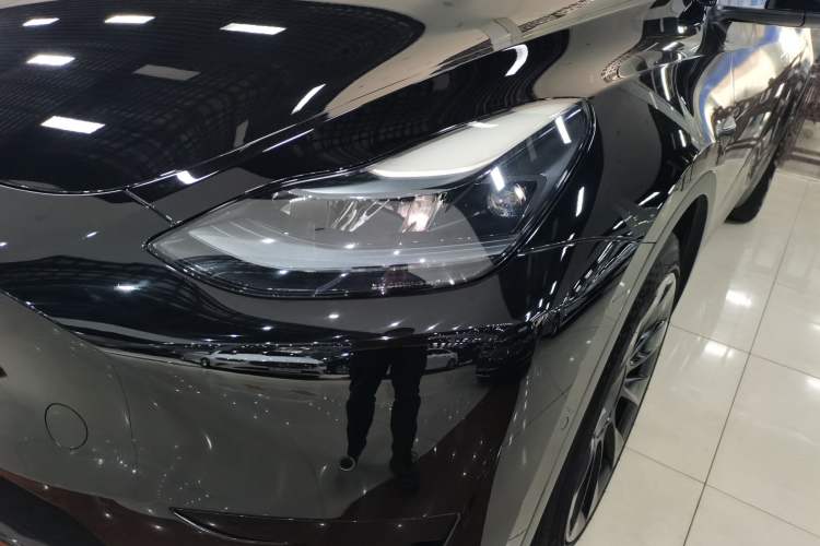 Used Tesla Model Y 2022 Rear-Wheel-Drive Version
