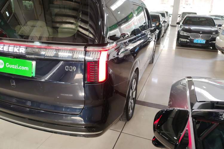 Used Zeekr 009 2022 WE Edition