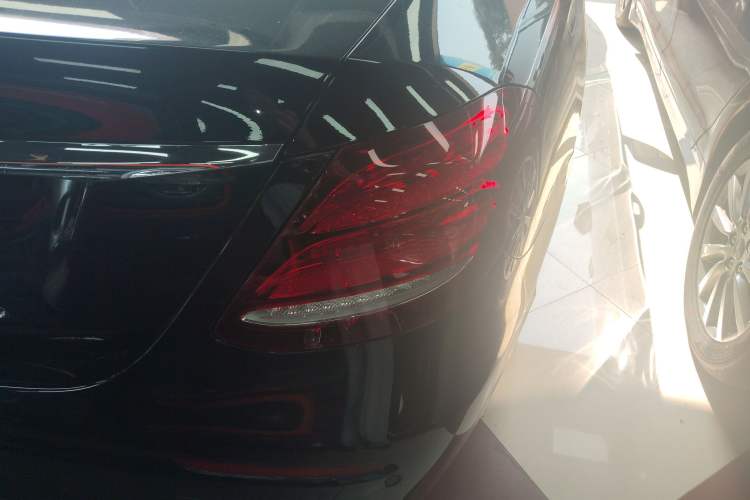 Used Mercedes-Benz E-Class 2018 Restyled E 300 L Sporty and Stylish Edition