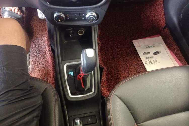 Used Haval H1 2016 Blue Label 1.5L AMT Urban Model
