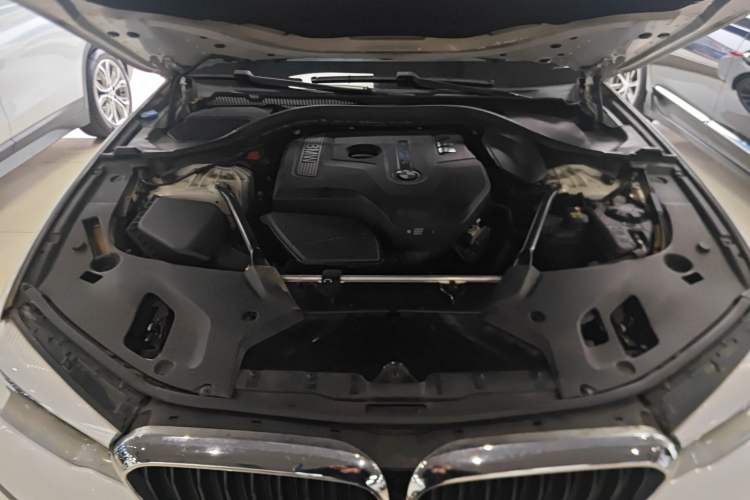 Used BMW 5 Series 2018 525i M Sport Package
