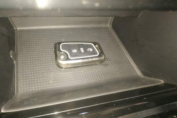 Used Volkswagen Tayron 2023 330TSI Two-Wheel-Drive Luxury Plus Advanced Version
