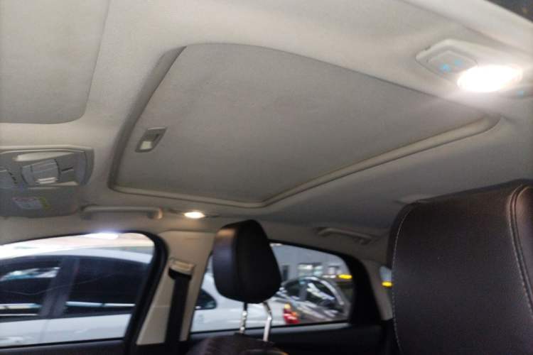 Used Ford Focus 2015 Sedan 1.6L Automatic Trend Model
